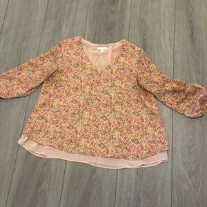 LC Lauren Conrad Floral V-Neck Blouse